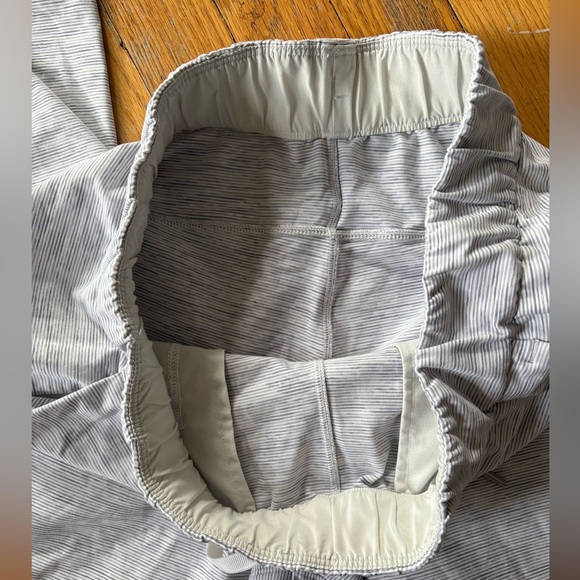 On the fly Lululemon - Picture 5 of 7